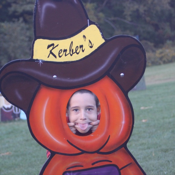 Meet your Posher, Susan - Picture 7 of 8